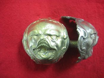 BC-400-GS- Classic English Grotesque mask buttcap GS  - 